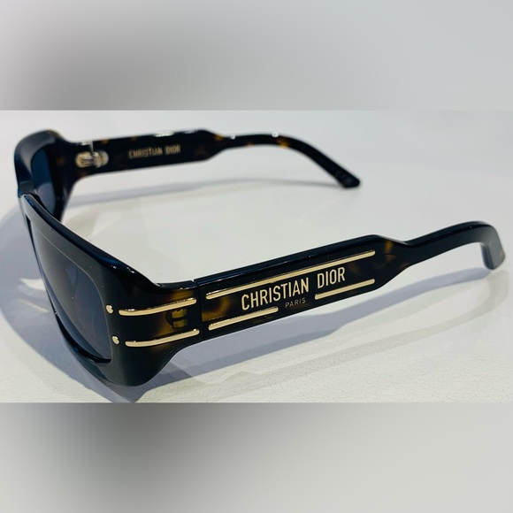 New CHRISTIAN DIOR Sunglasses - Picture 5 of 11